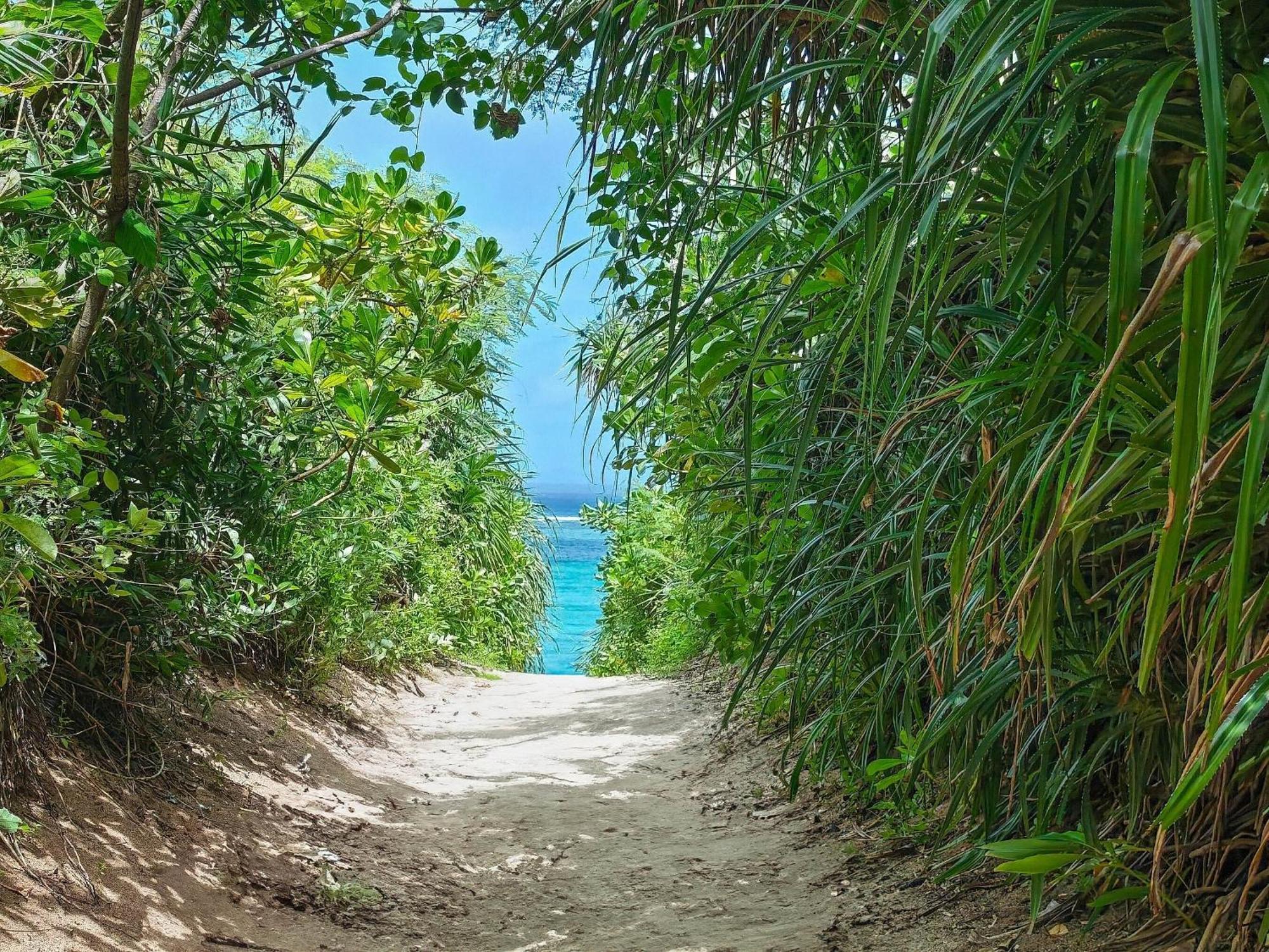 Nagahama Beach Resort Kanon Nakijin Buitenkant foto